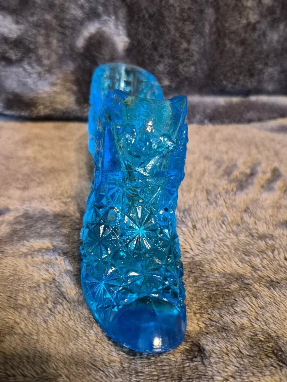 Fenton Blue Daisy And Button Cat Head Glass Shoe Slipper